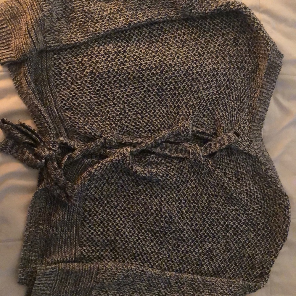 Express Sweater - Picture 2 of 3